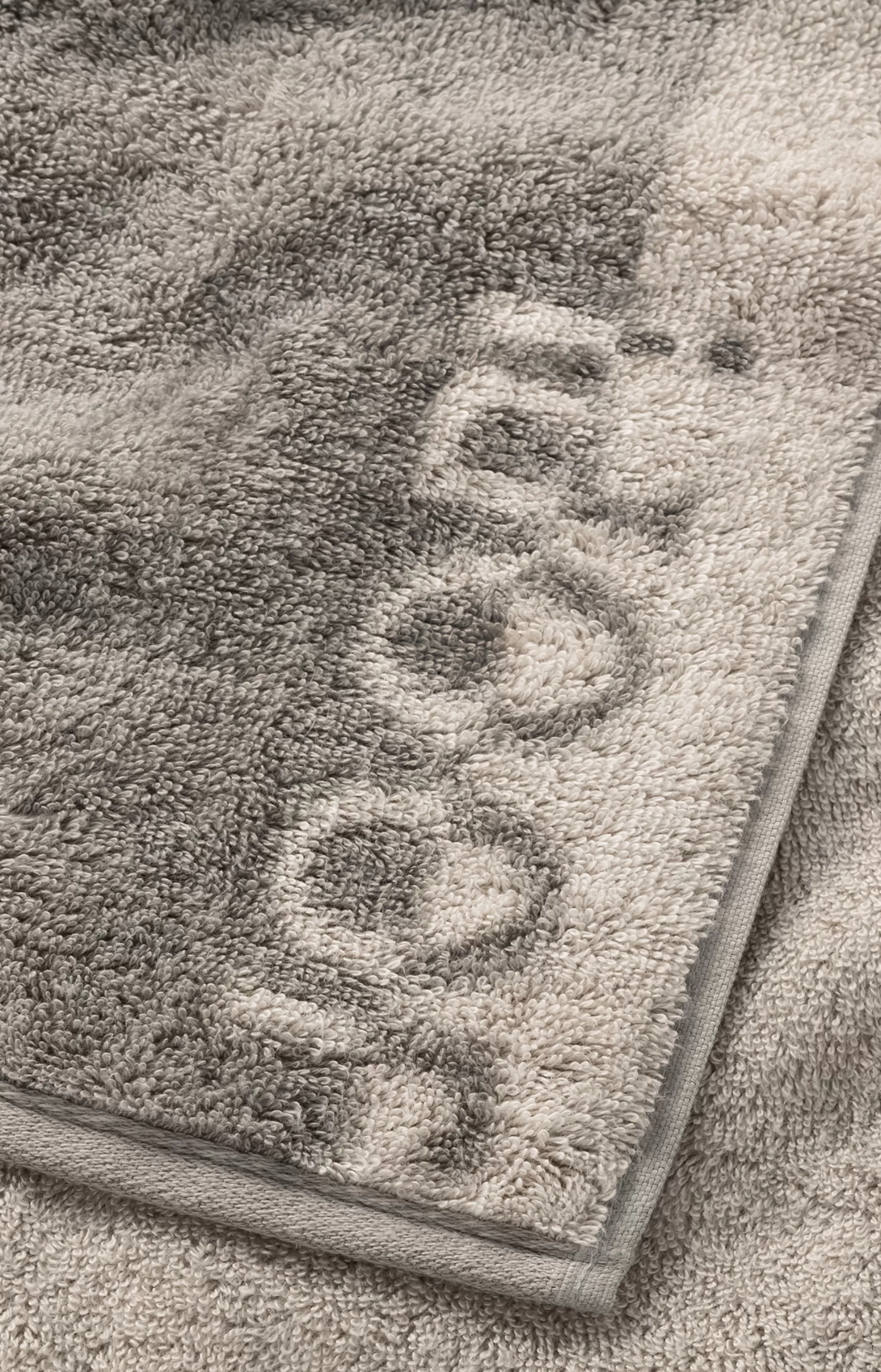 - Towel | Discover Everything*JOOP - Towel | Discover Everything ! TONE DOUBLEFACE